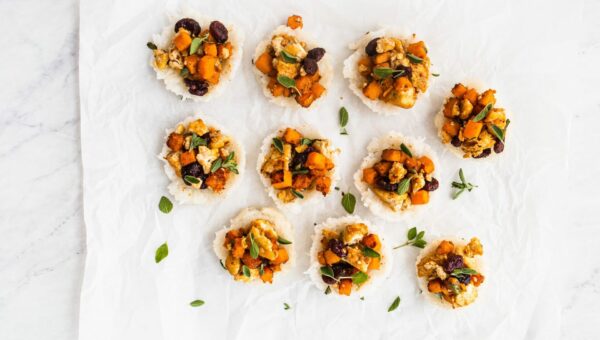 Spicy Peanut Crispy Tofu Rice Cups